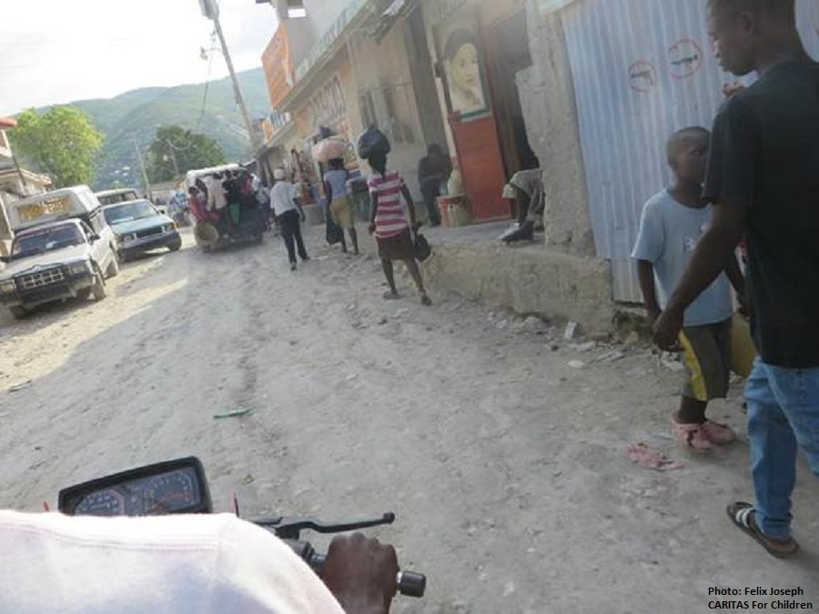an image of a street in Haiti